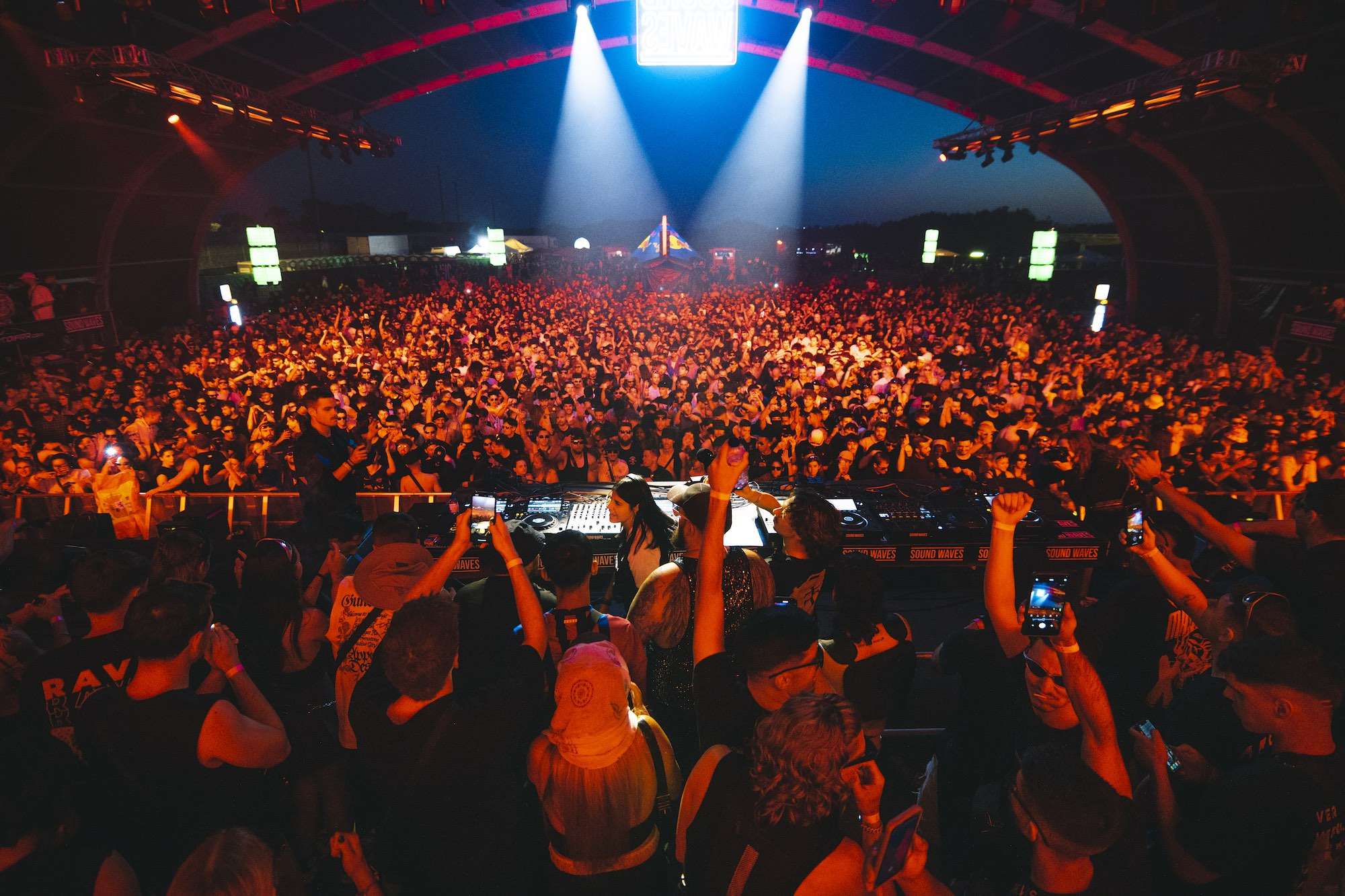Sound Waves - Photo by @fv_productions
